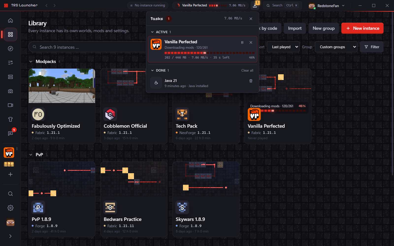 The tasks panel in the title bar while a modpack installs